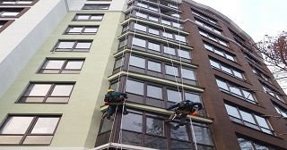 Установка крыши на балкон Карабулак цена от 1039 руб. м/2.